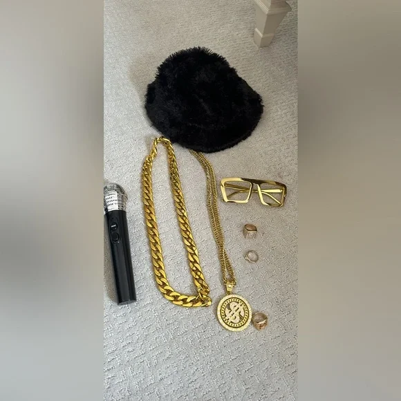 Halloween custome- Rapper - Picture 4 of 5